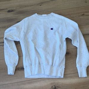 Gray champion sweatshirt size small